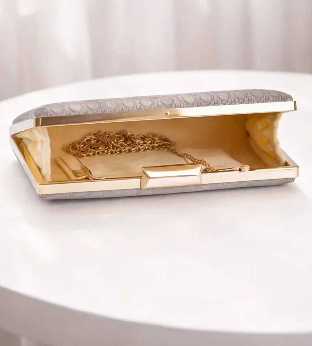 Metallic Box Clutch